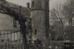 Le donjon du château de Vigneau