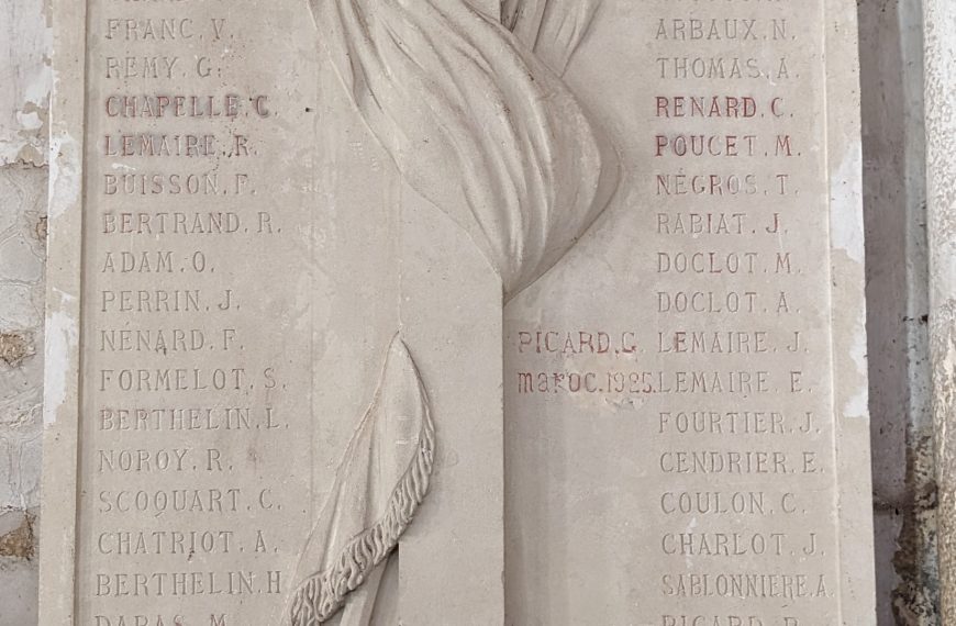 Plaque aux enfants de Jouy-le-Châtel morts pour la France (1914-1918)